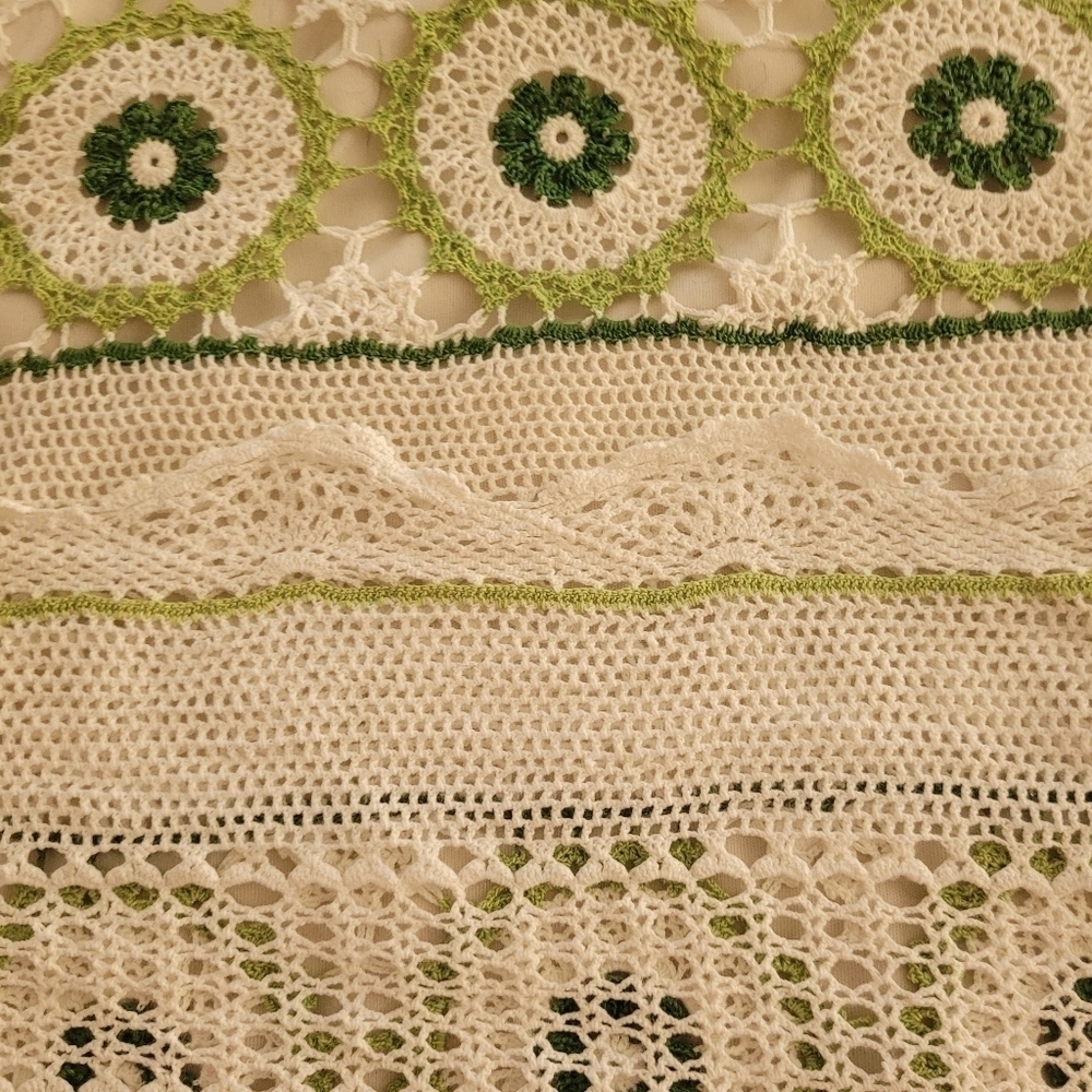Vintage Green and White Crocheted King Size Coverlet - Picture 3 of 5